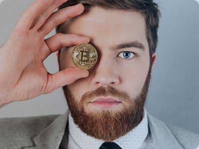 Julian Wolf – Chief Analyst bei VyralixProFin